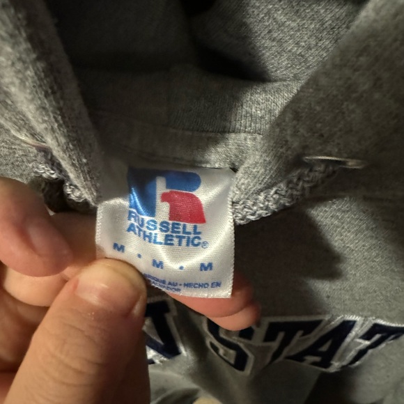 Only worn a few time too small - Picture 2 of 2